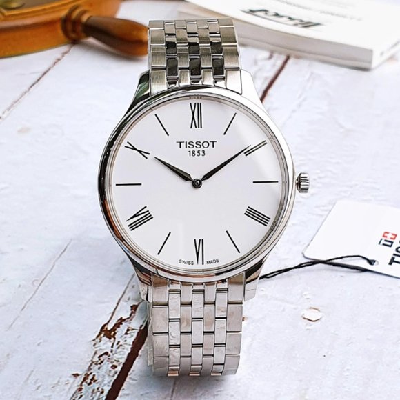 Men's Tissot Classic Silver Watch! NEW - Picture 2 of 5